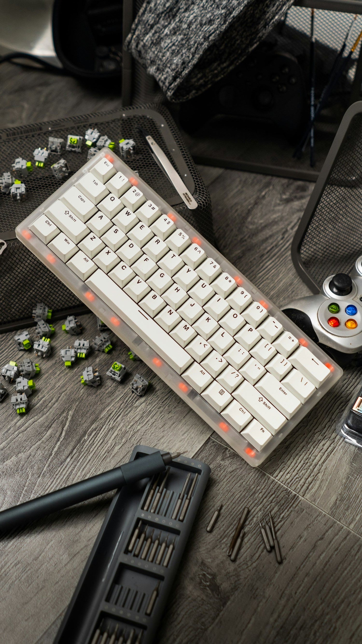 TECH GADGETS
